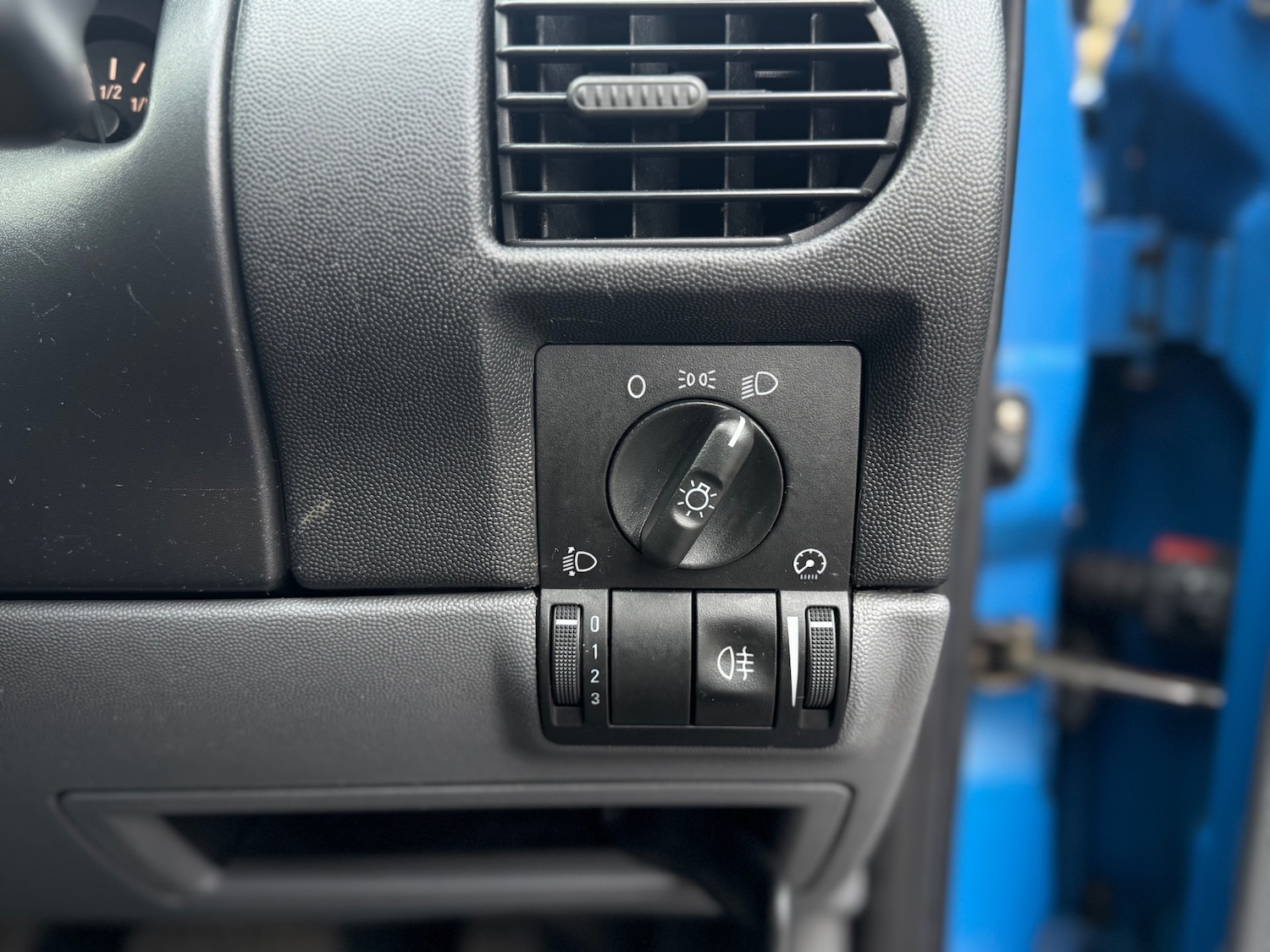 Used Vauxhall Corsa 2001 for sale - 77288841: Photo 13