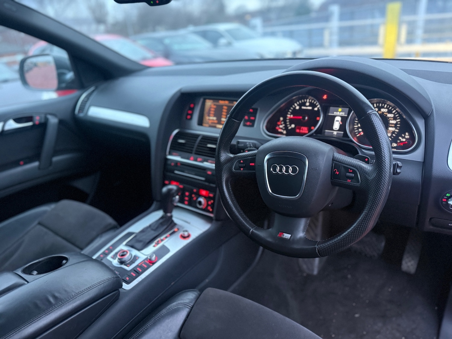 Used Audi Q7 2010 for sale - 77075312: Photo 10