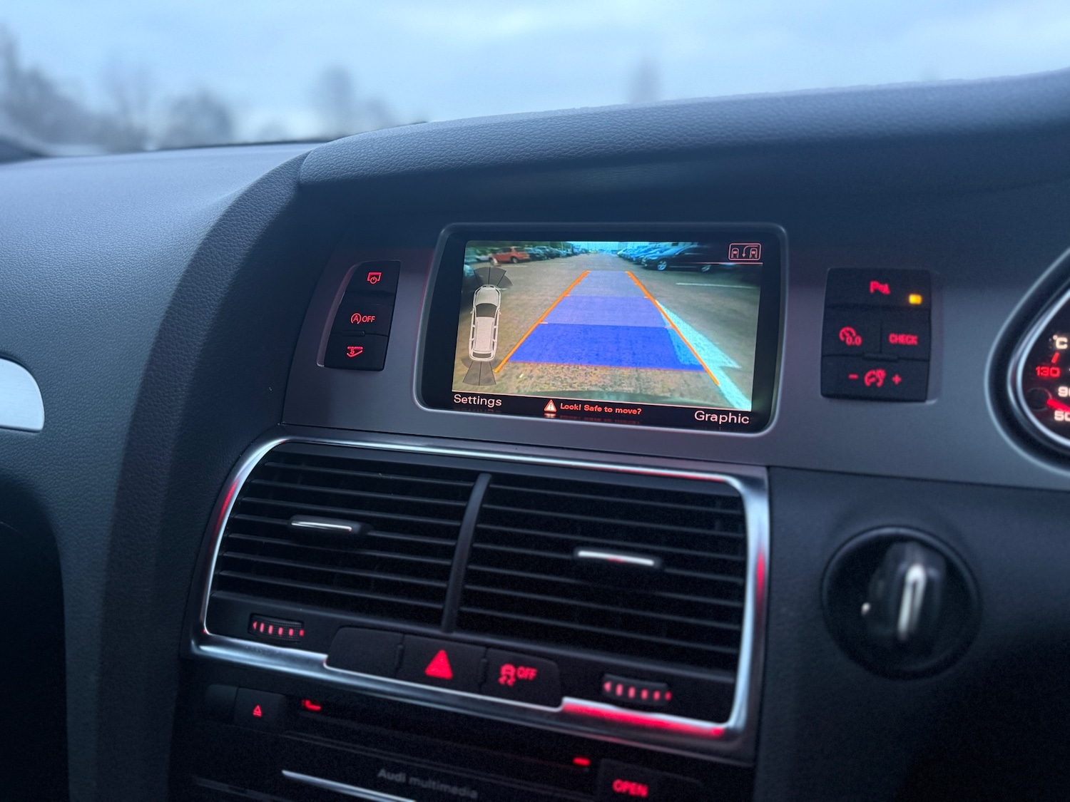 Used Audi Q7 2010 for sale - 77075312: Photo 14