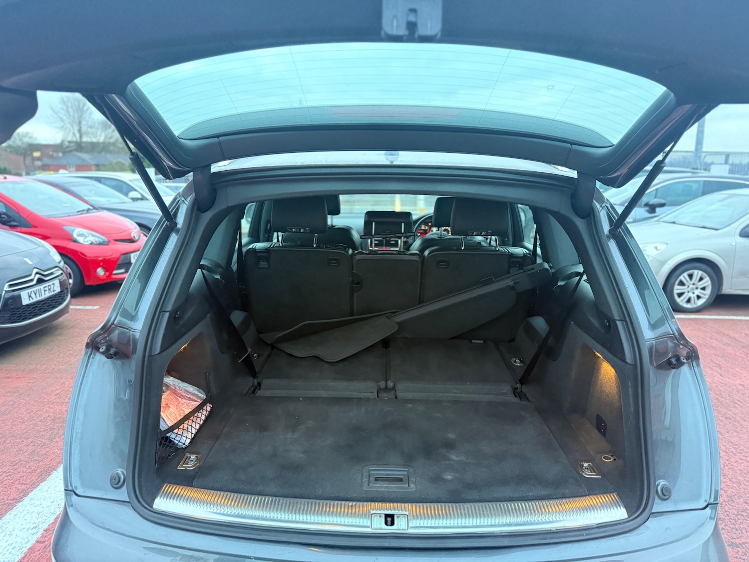 Used Audi Q7 2010 for sale - 77075312: Photo 17