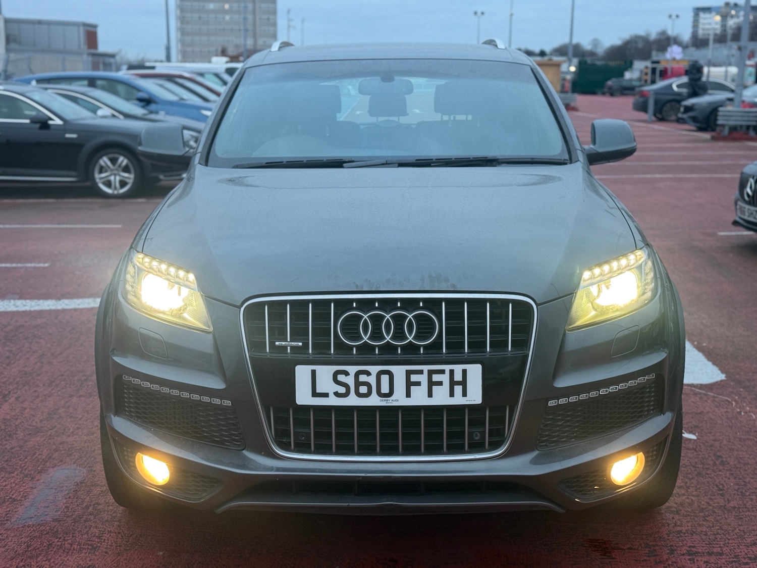 Used Audi Q7 2010 for sale - 77075312: Photo 5