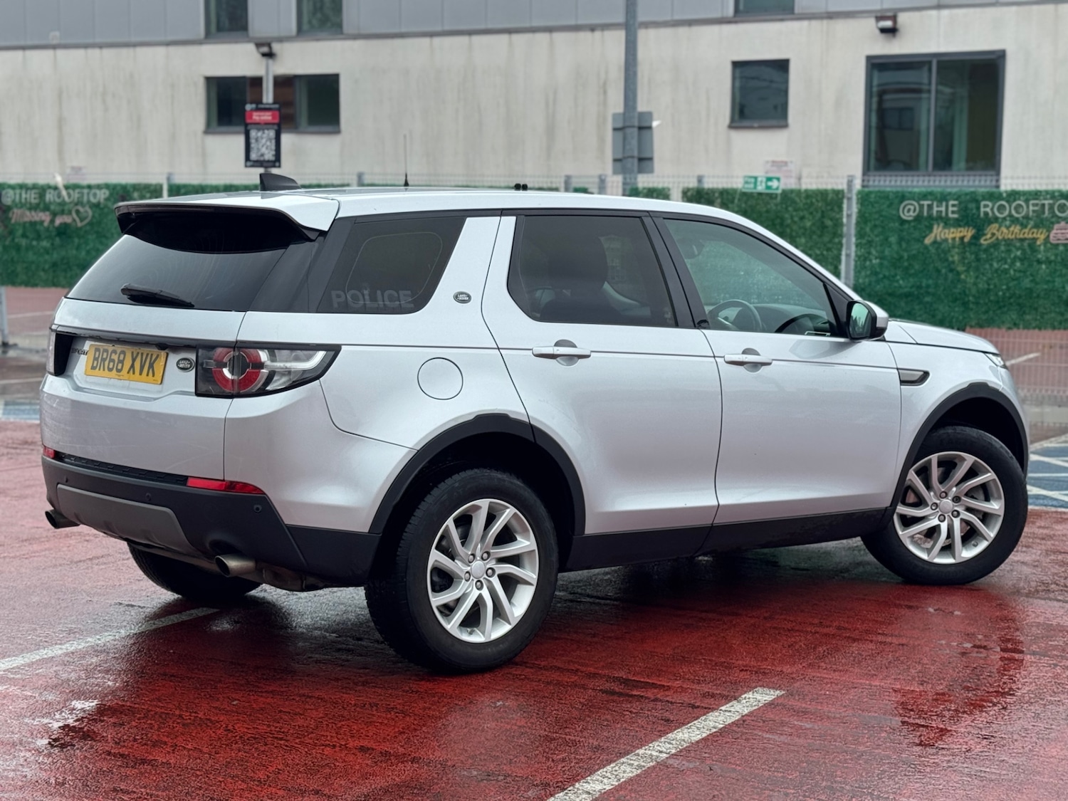 Used Land Rover Discovery 2025 for sale - 78040070: Photo 4