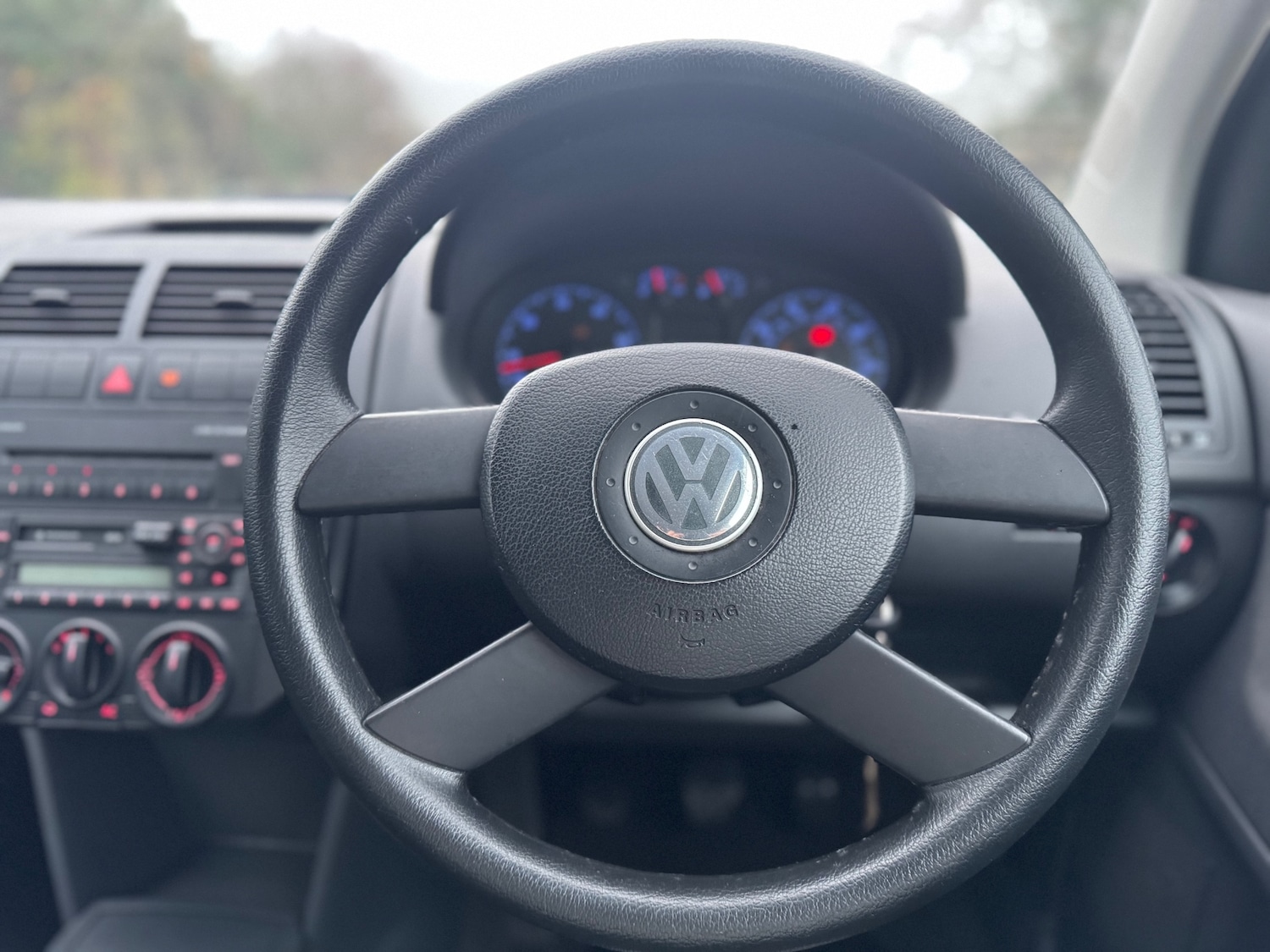 Used Volkswagen Polo 2003 for sale - 77349834: Photo 8