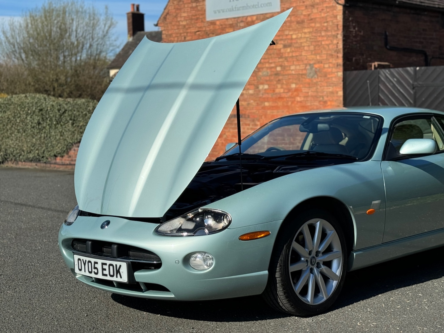 Used Jaguar XK8 2005 for sale - 77941323: Photo 2