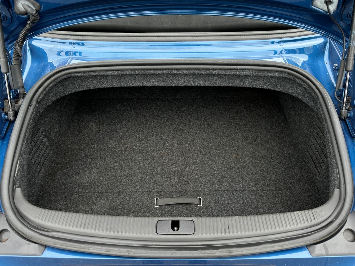 Used Audi TT 2009 for sale - 76098092: Photo 4