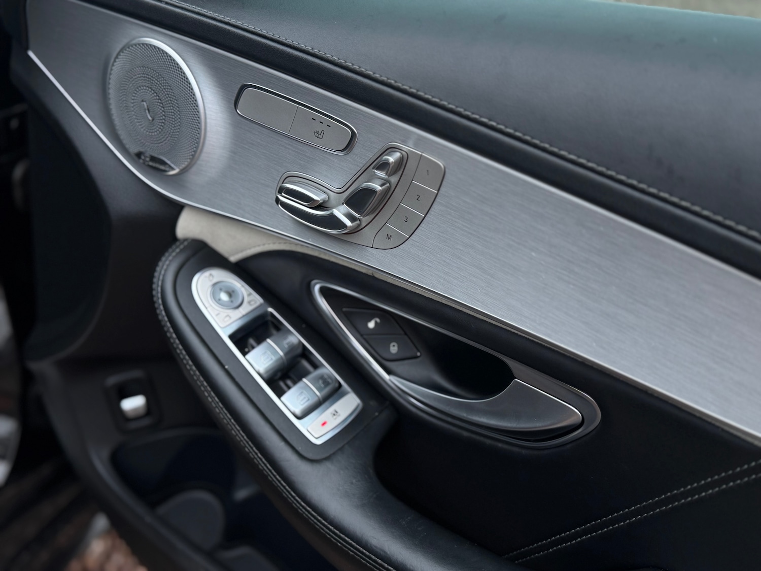 Used Mercedes-Benz C Class 2015 for sale - 76807079: Photo 19