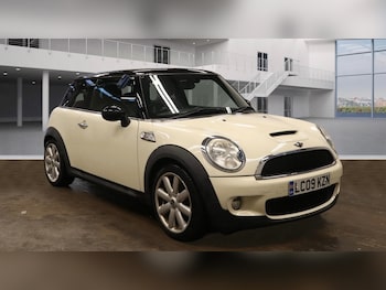 MINI Hatch feature image