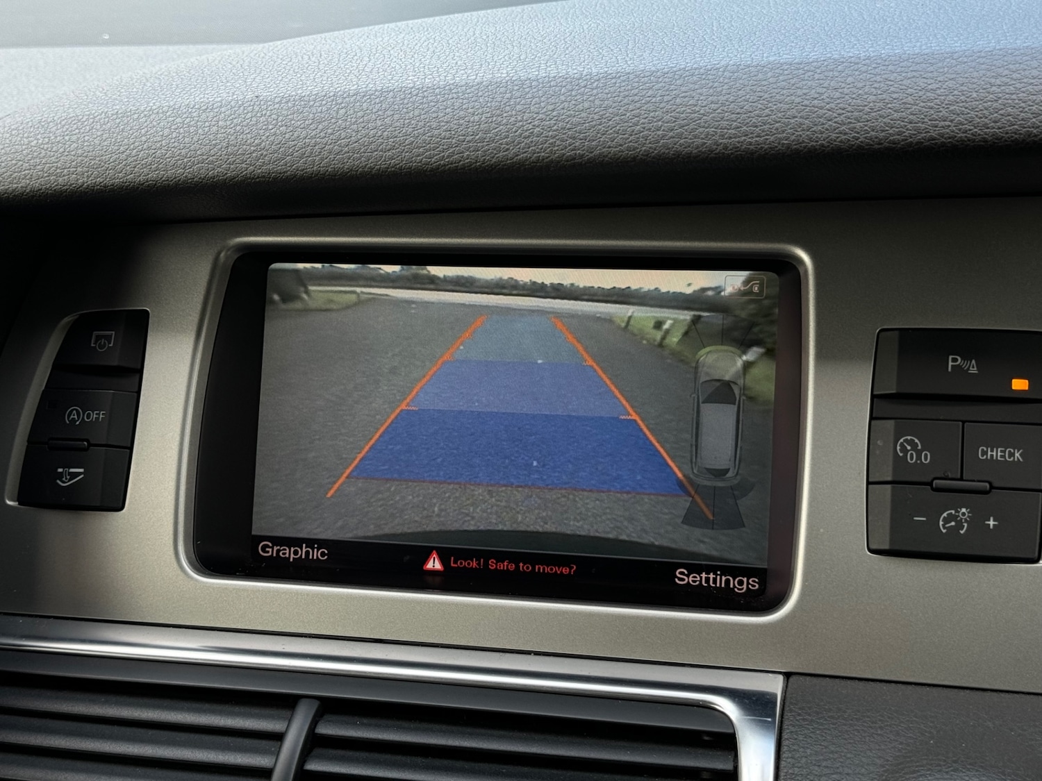 Used Audi Q7 2012 for sale - 76139437: Photo 18