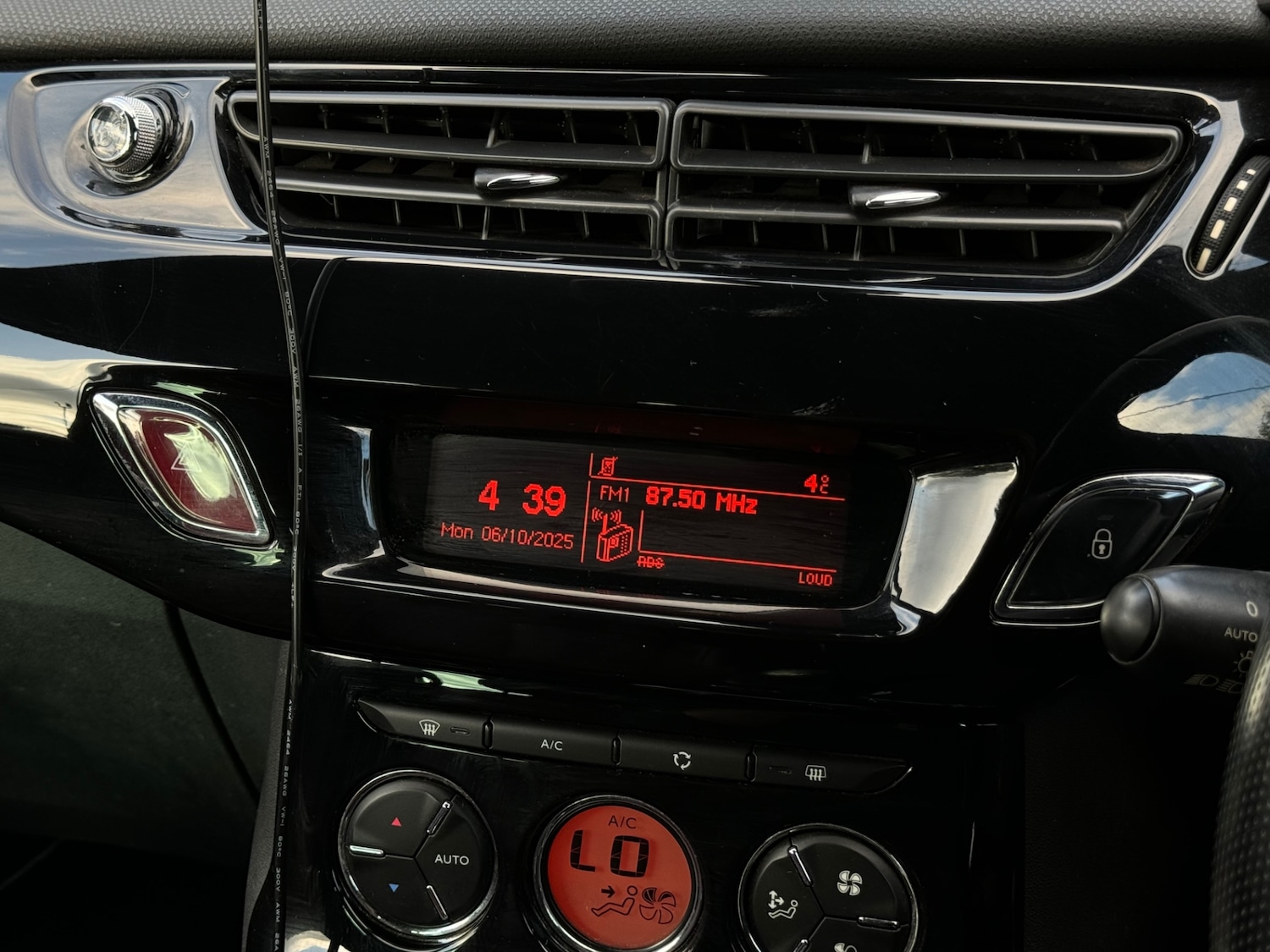 Used Citroen DS3 2011 for sale - 75953141: Photo 19