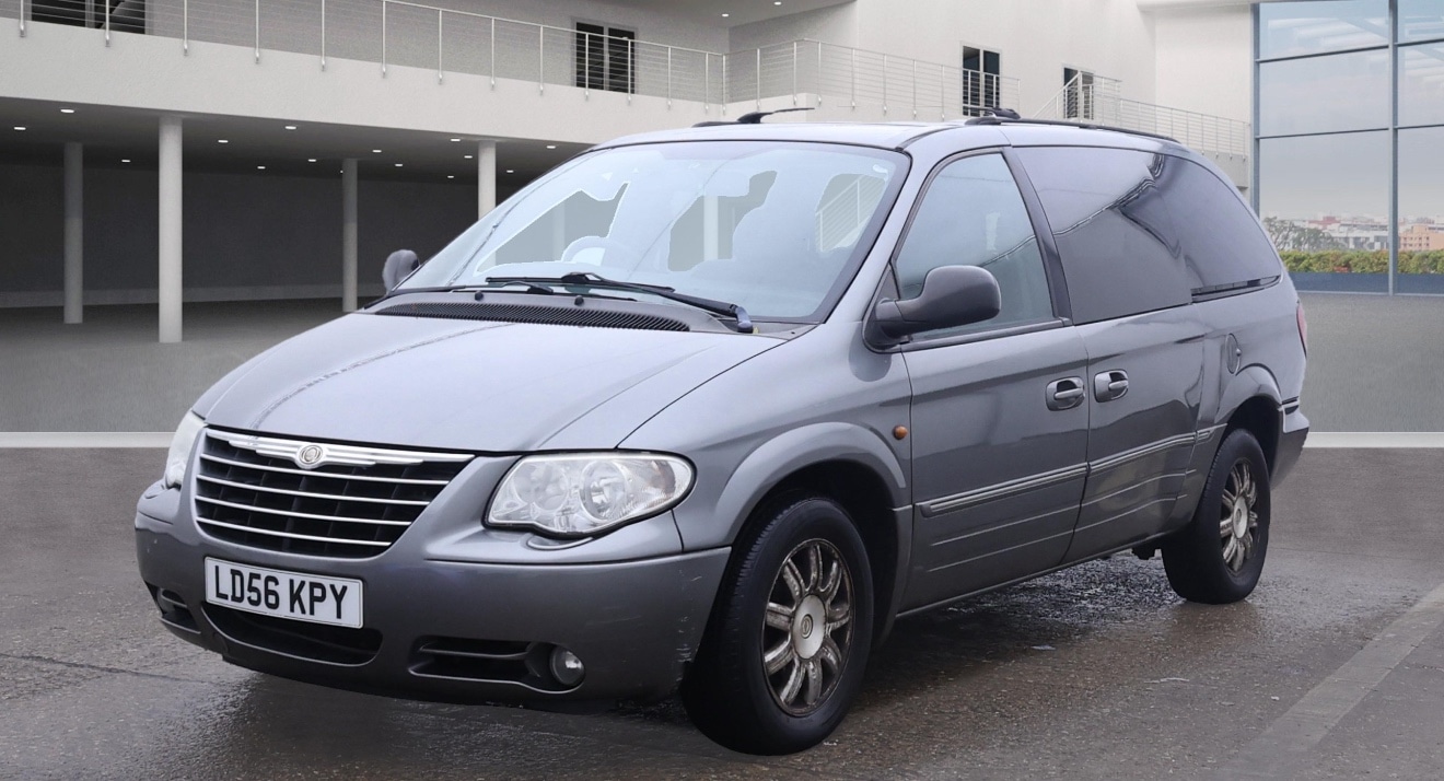 Used Chrysler Grand Voyager 2006 for sale - 76471117: Photo 2