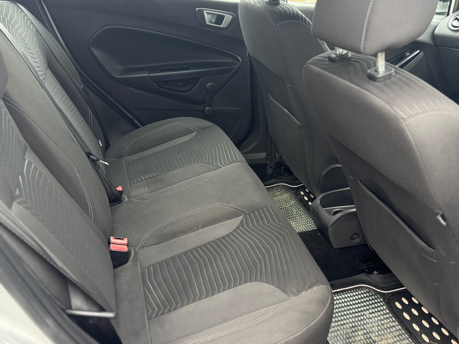 Used Ford Fiesta 2014 for sale - 77979880: Photo 8