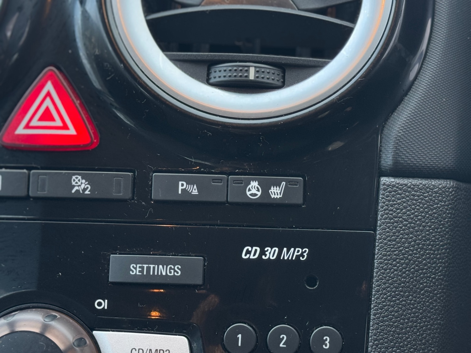 Used Vauxhall Corsa 2010 for sale - 77980748: Photo 20