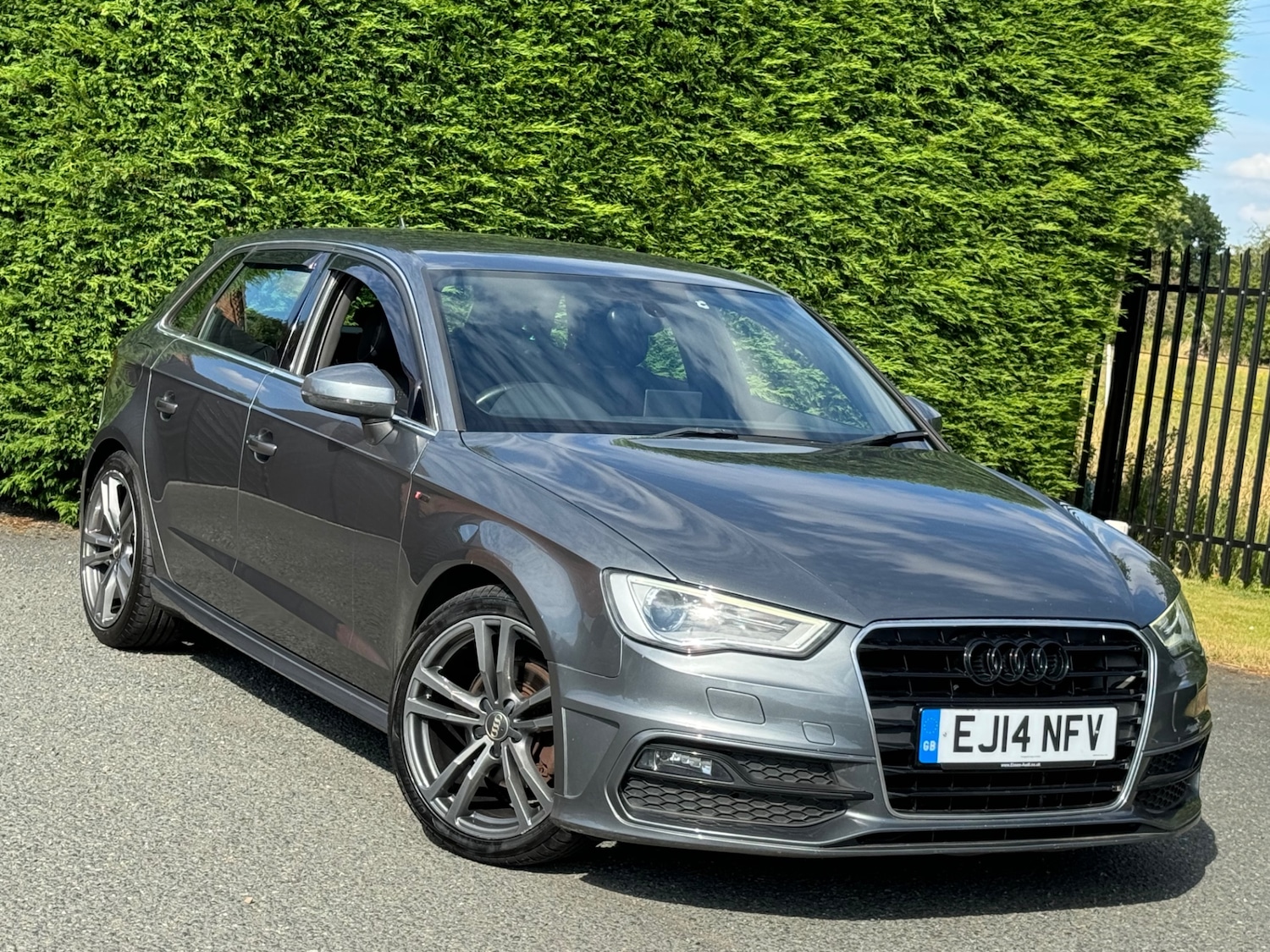 Used Audi A3 2014 for sale - 77587843: Photo 2