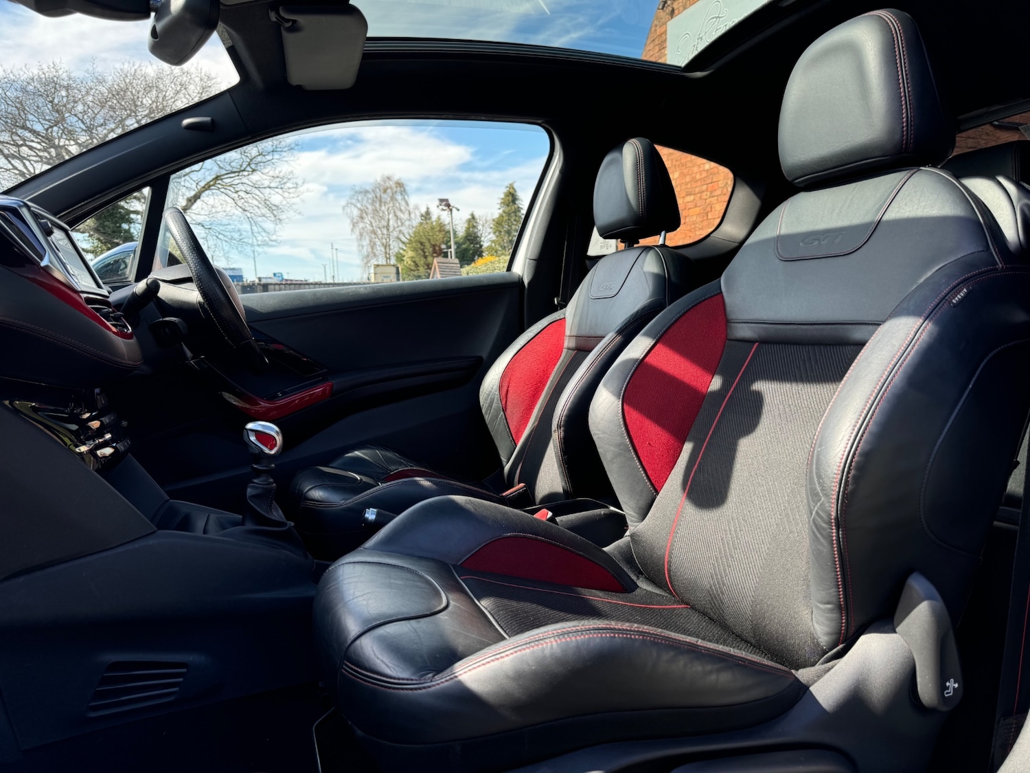 Used Peugeot 208 2014 for sale - 78144794: Photo 11