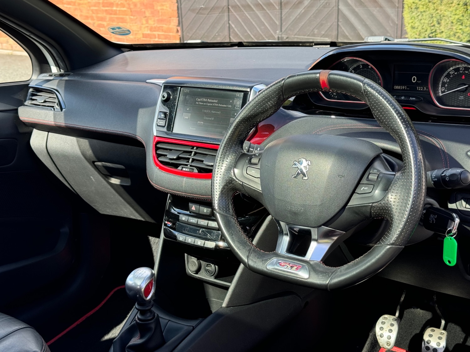 Used Peugeot 208 2014 for sale - 78144794: Photo 13