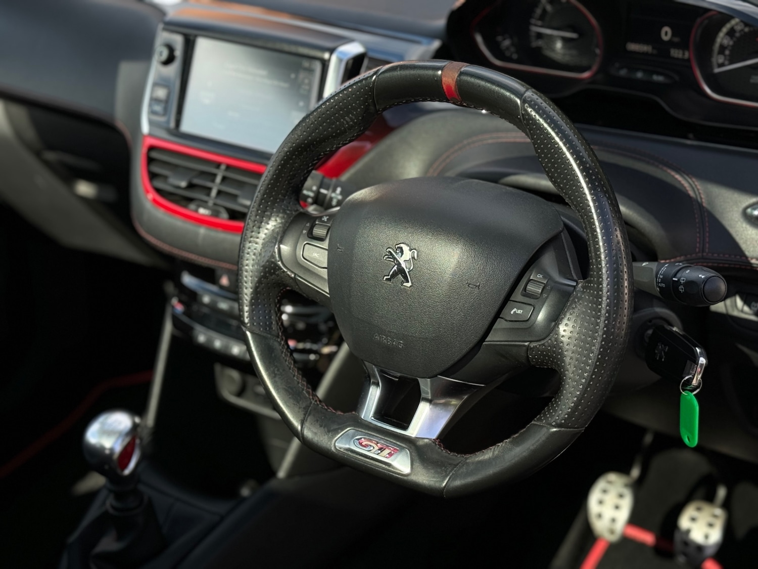 Used Peugeot 208 2014 for sale - 78144794: Photo 14