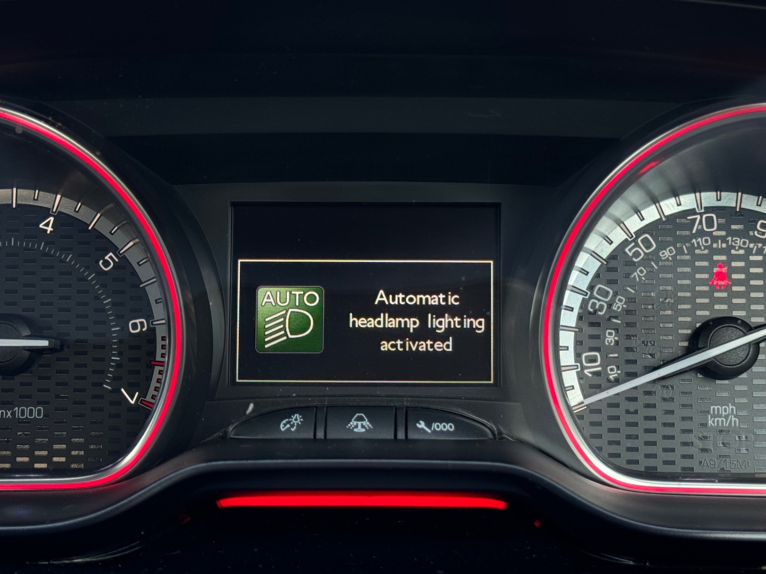 Used Peugeot 208 2014 for sale - 78144794: Photo 16