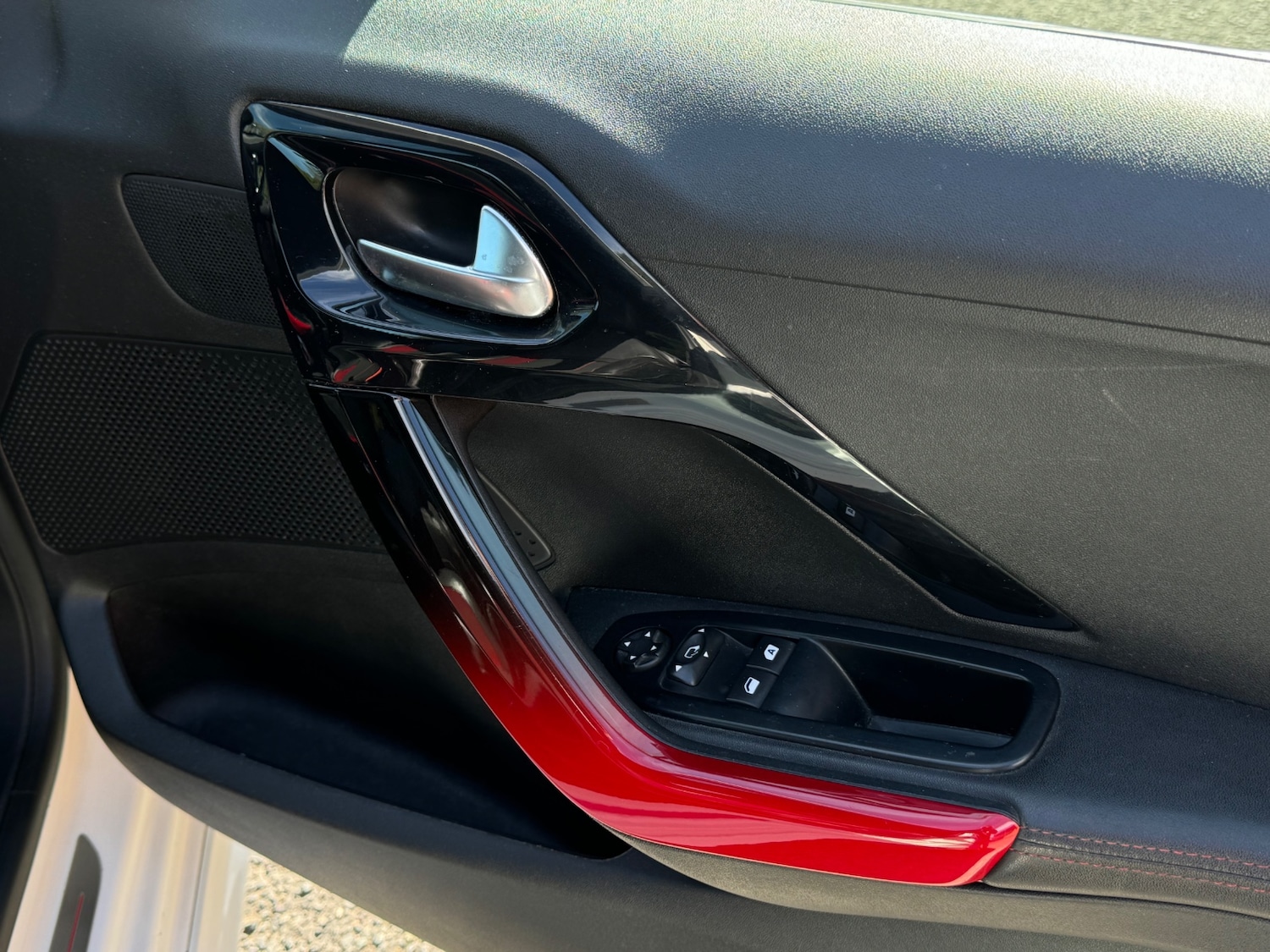 Used Peugeot 208 2014 for sale - 78144794: Photo 24