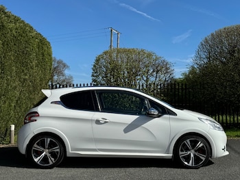 Used Peugeot 208 2014 for sale - 78144794: Photo