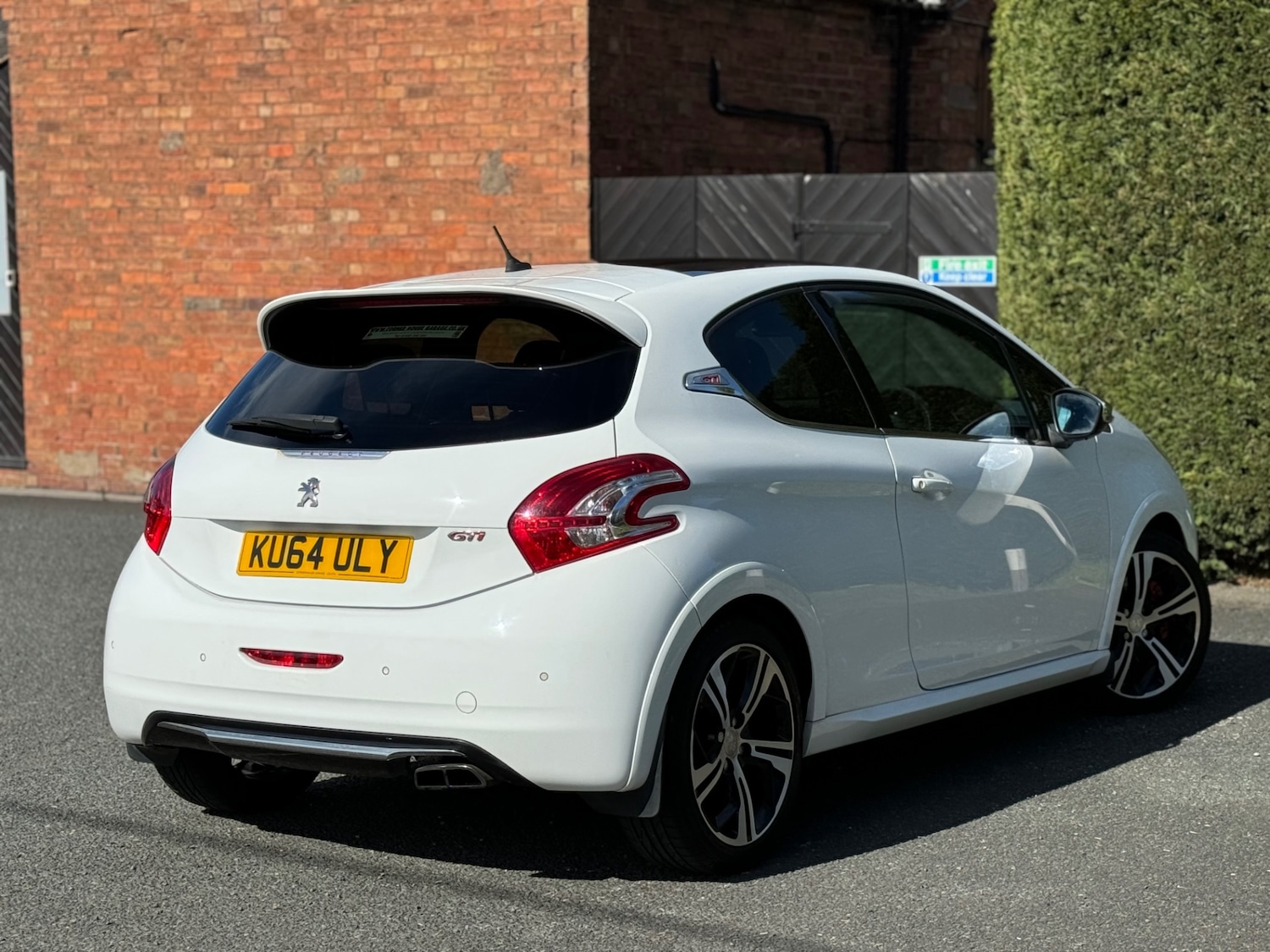 Used Peugeot 208 2014 for sale - 78144794: Photo 4