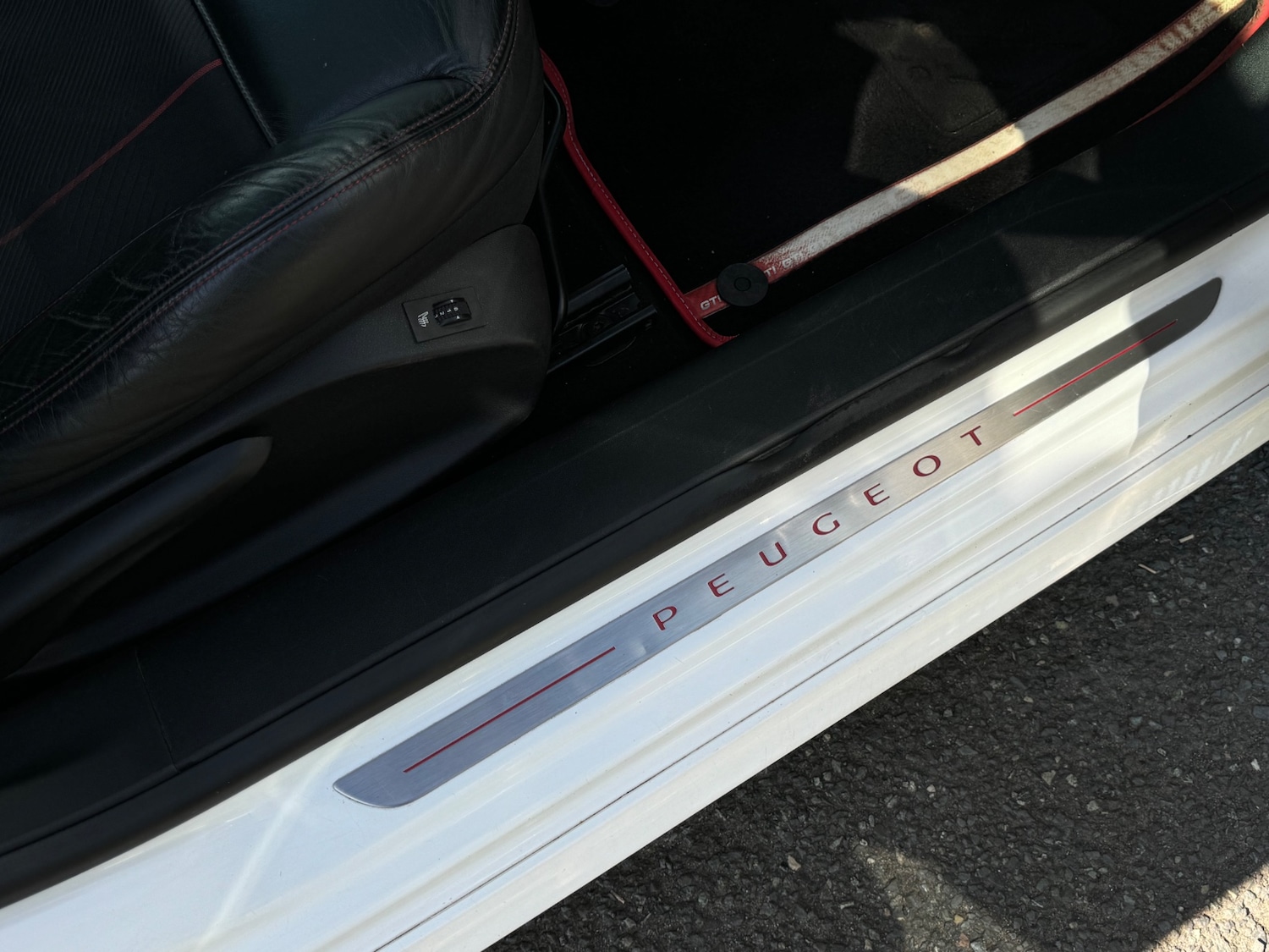 Used Peugeot 208 2014 for sale - 78144794: Photo 8