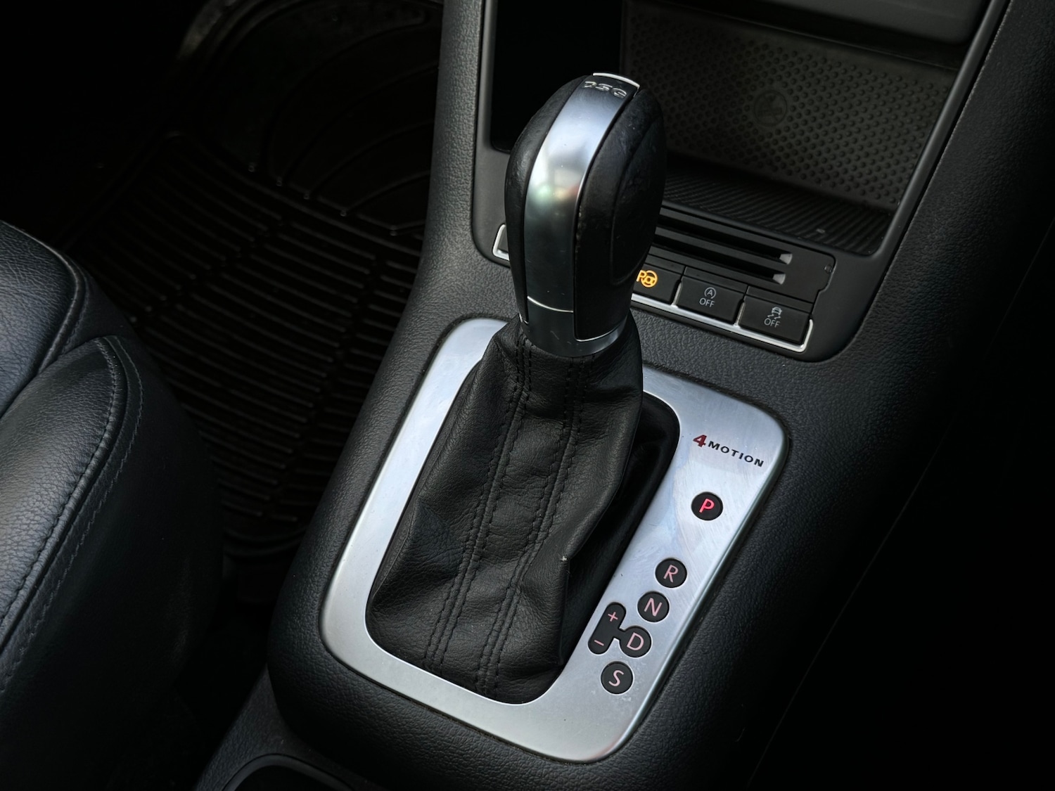 Used Volkswagen Tiguan 2015 for sale - 77345719: Photo 22