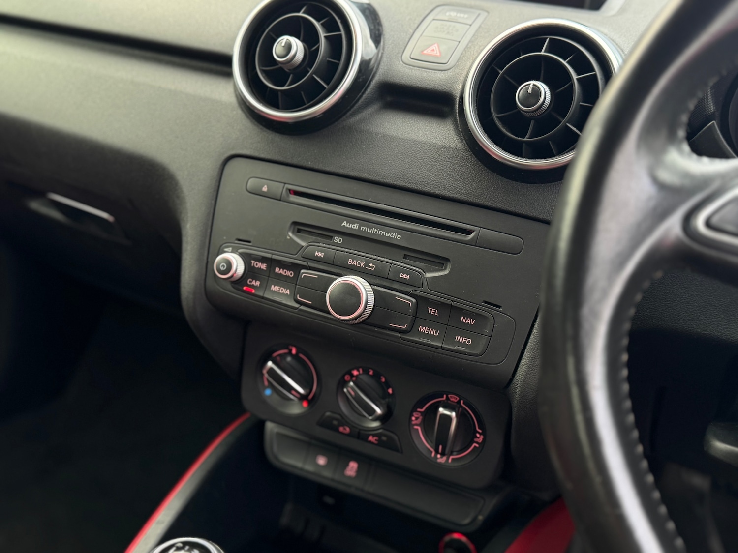 Used Audi A1 2011 for sale - 76669321: Photo 13