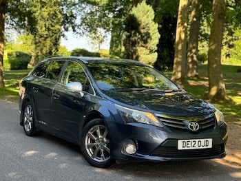 Used Toyota Avensis 2012 for sale - 75952640: Photo
