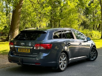 Used Toyota Avensis 2012 for sale - 75952640: Photo