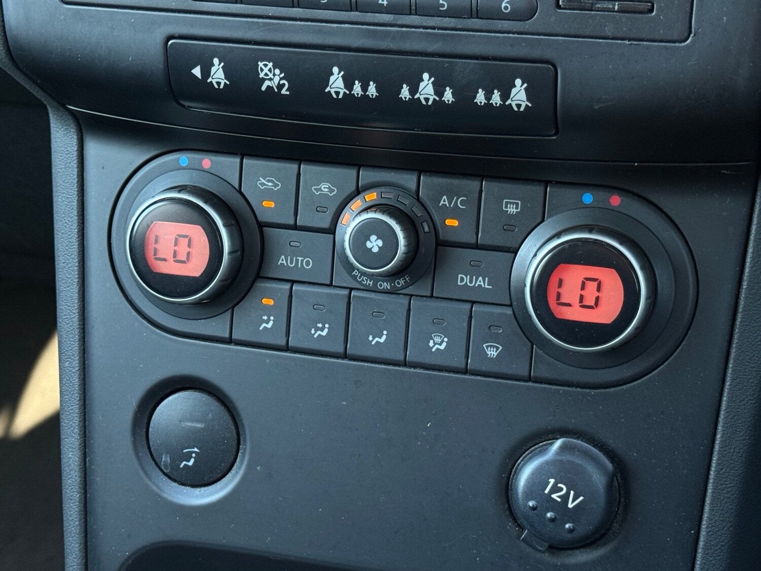 Used Nissan Qashqai 2009 for sale - 77954141: Photo 21