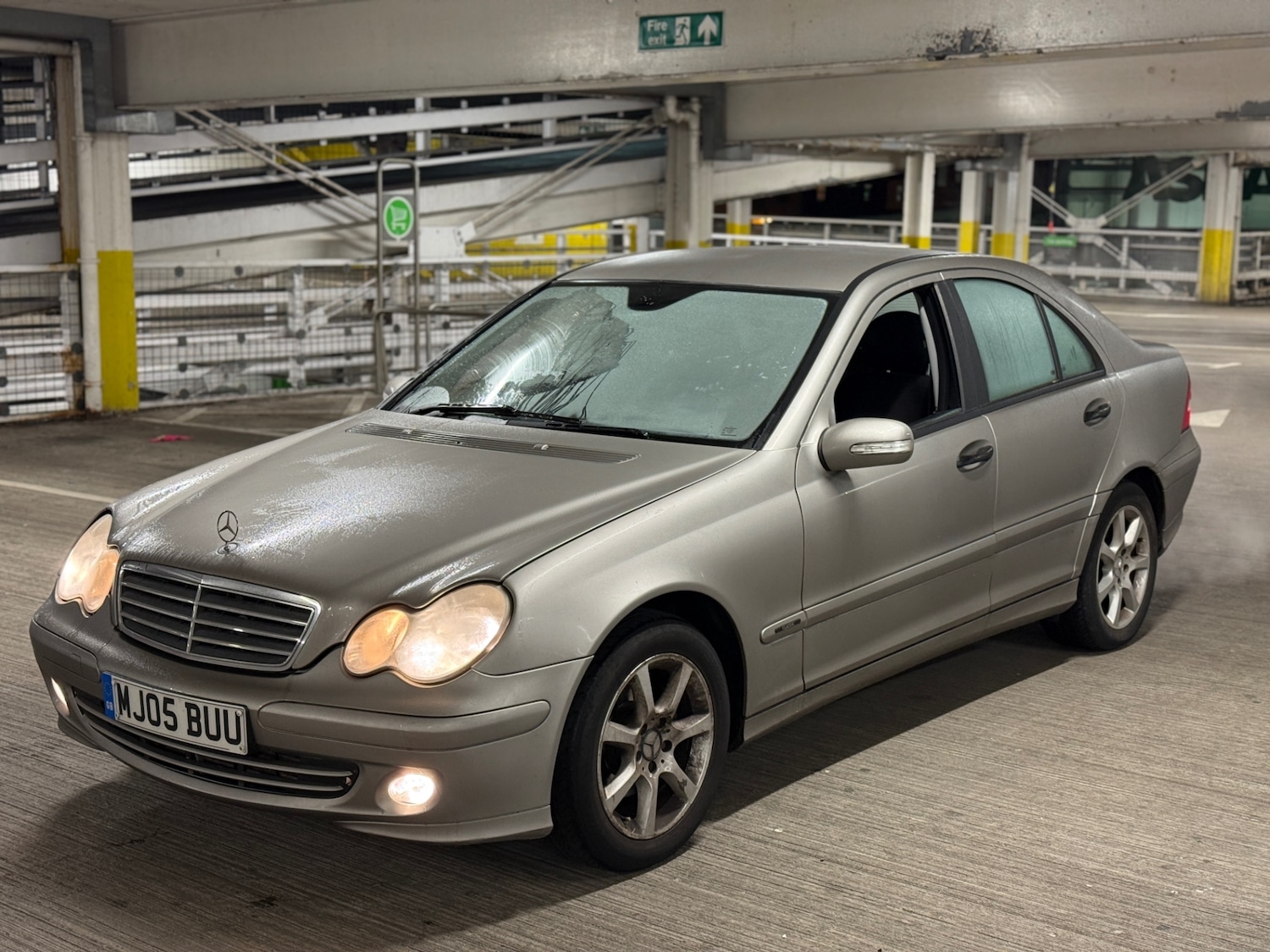 Used Mercedes-Benz C Class 2005 for sale - 77357587: Photo 2