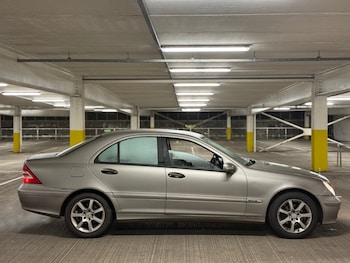 Used Mercedes-Benz C Class 2005 for sale - 77357587: Photo
