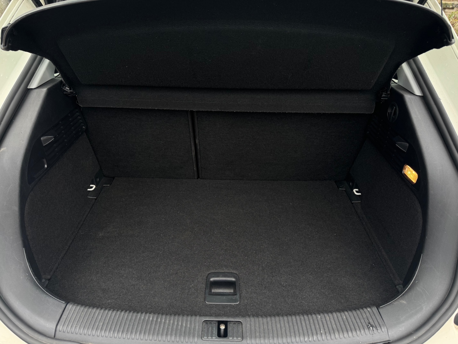 Used Audi A1 2011 for sale - 77312506: Photo 4