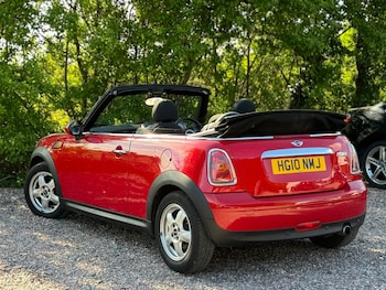 Used MINI Convertible 2010 for sale - 75952566: Photo