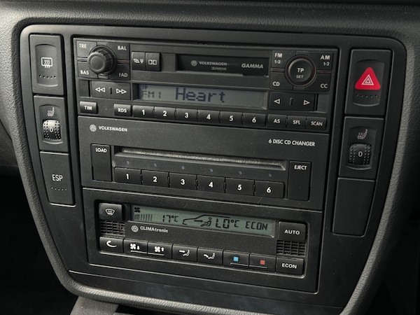 Used Volkswagen Passat 2004 for sale - 75764229: Photo 13