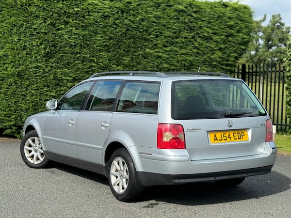 Used Volkswagen Passat 2004 for sale - 75764229: Photo 3
