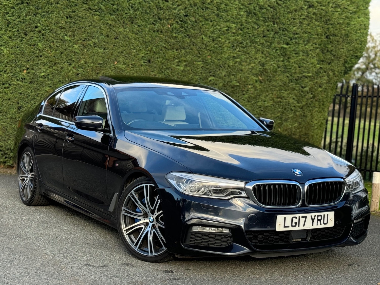 Used BMW 5 Series 2017 for sale - 76337919: Photo 2