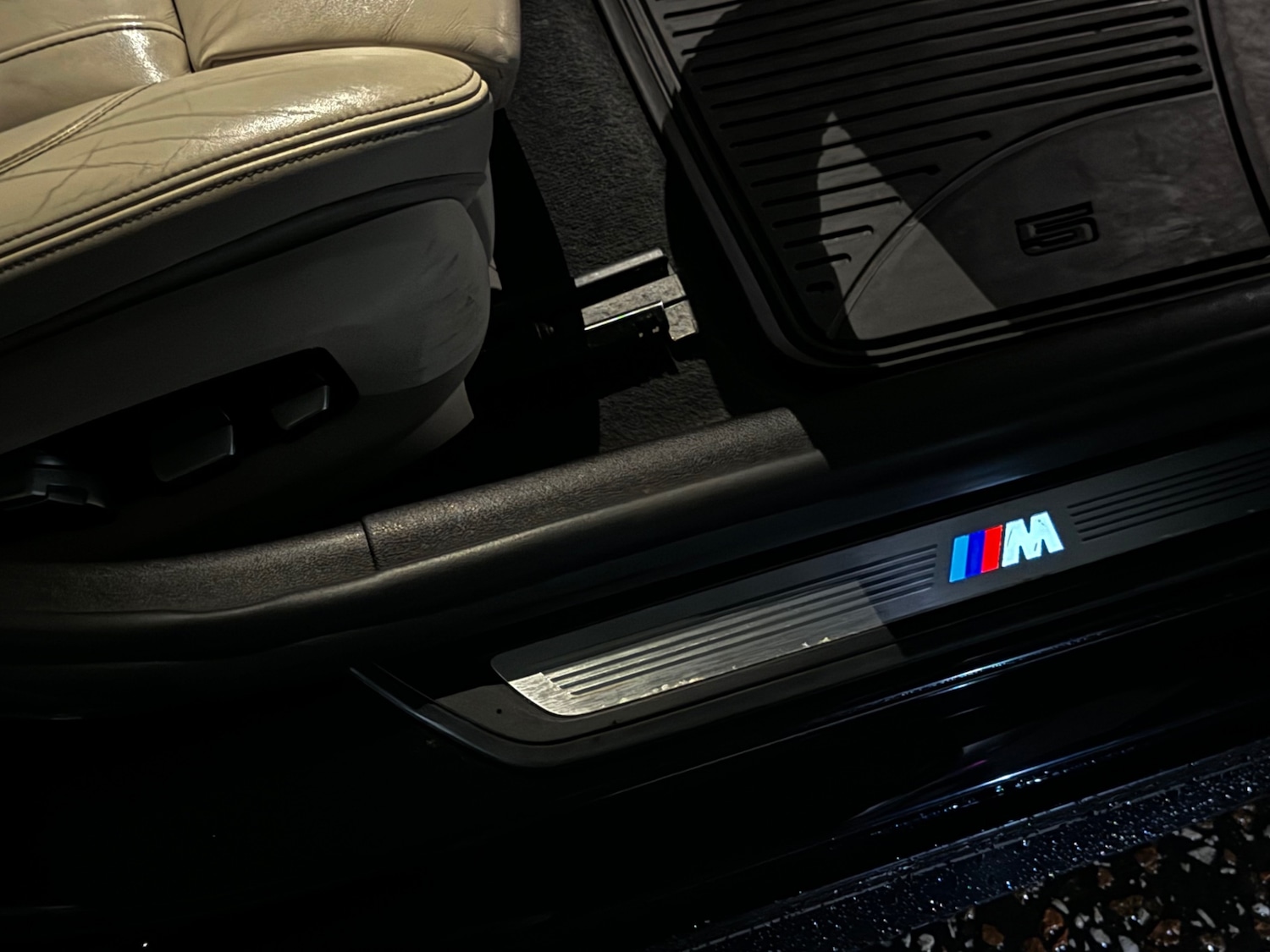 Used BMW 5 Series 2017 for sale - 76337919: Photo 24