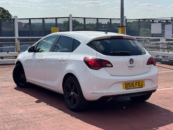 Used Vauxhall Astra 2015 for sale - 79271591: Photo