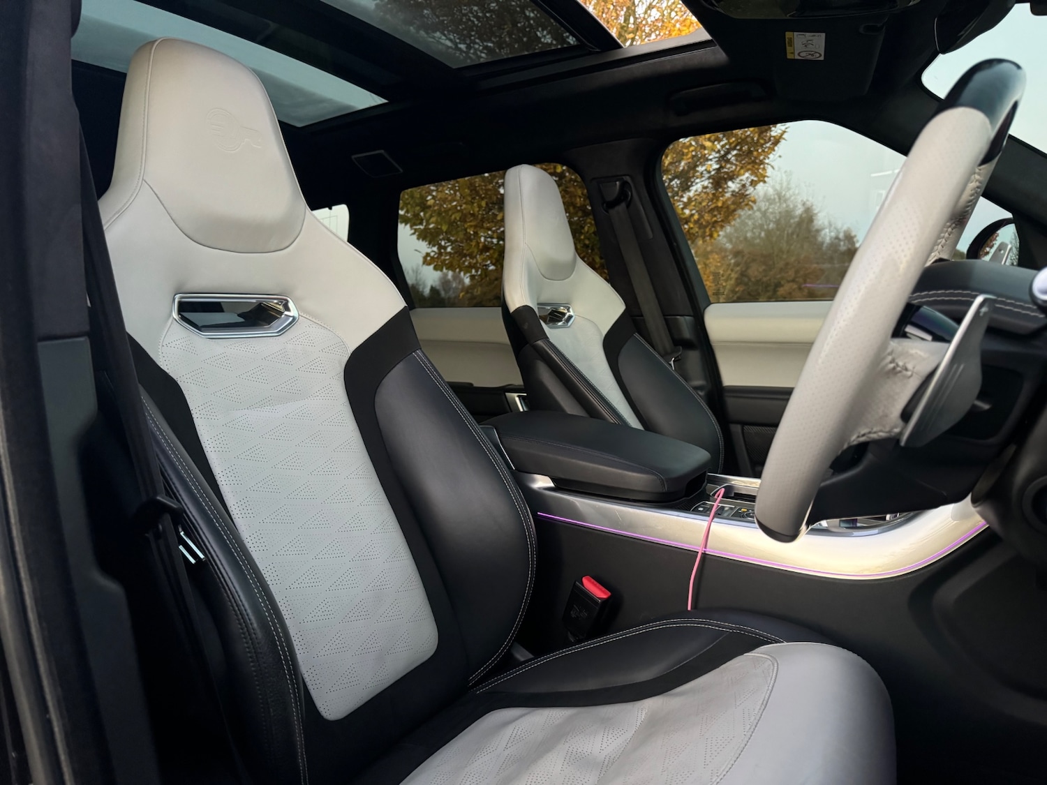 Used Land Rover Range Rover Sport 2018 for sale - 76488659: Photo 9