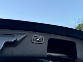 Used Land Rover Discovery Sport 2016 for sale - 78948077: Photo