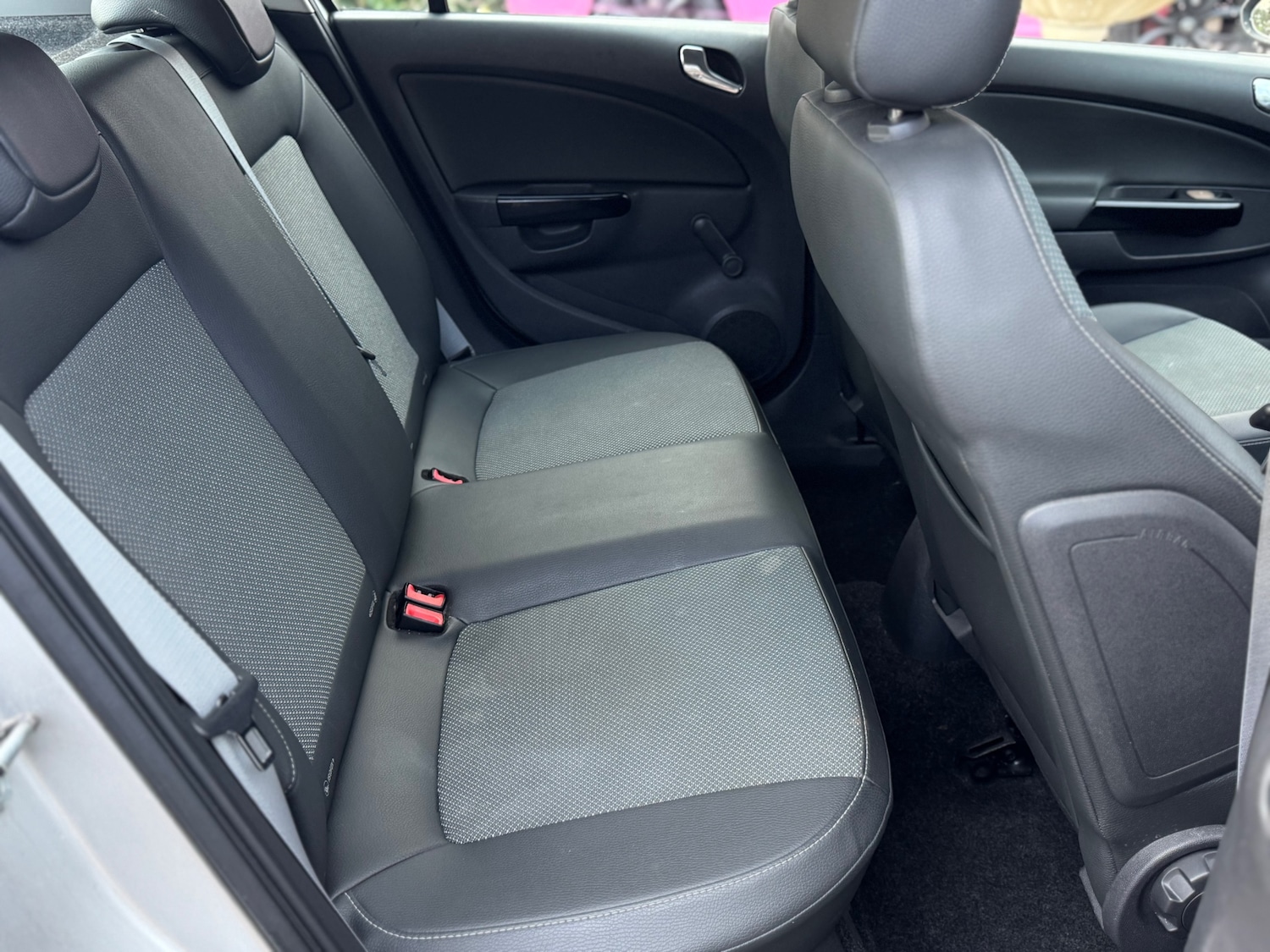 Used Vauxhall Corsa 2010 for sale - 78155751: Photo 11