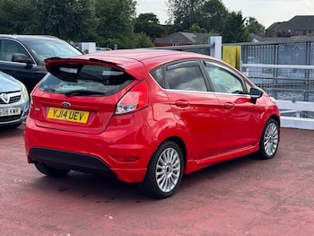 Used Ford Fiesta 2014 for sale - 79255305: Photo