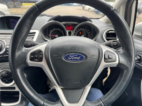 Used Ford Fiesta 2012 for sale - 76250755: Photo 14