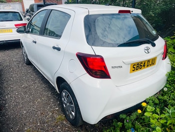 Used Toyota Yaris 2014 for sale - 78456769: Photo