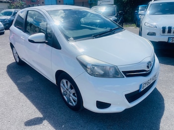 Used Toyota Yaris 2012 for sale - 78836900: Photo