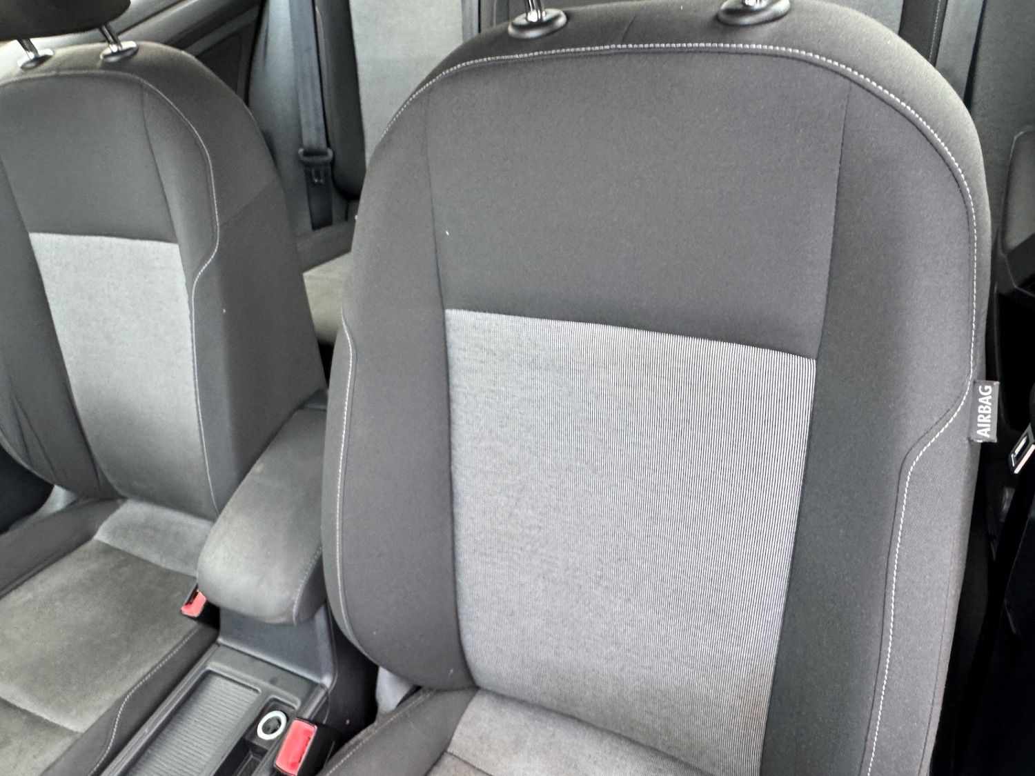 Used Volkswagen Golf 2013 for sale - 76341012: Photo 32