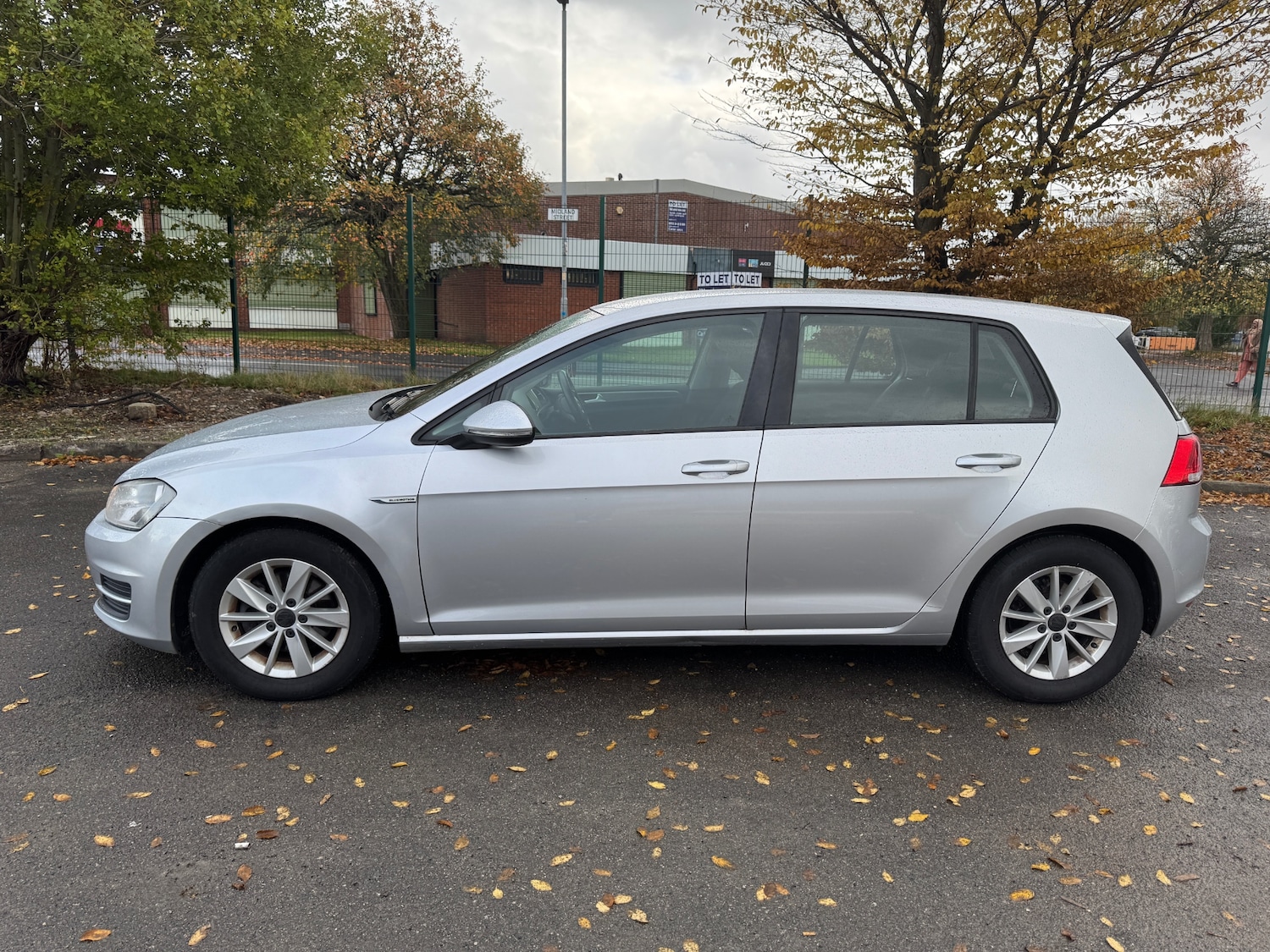 Used Volkswagen Golf 2013 for sale - 76341012: Photo 5