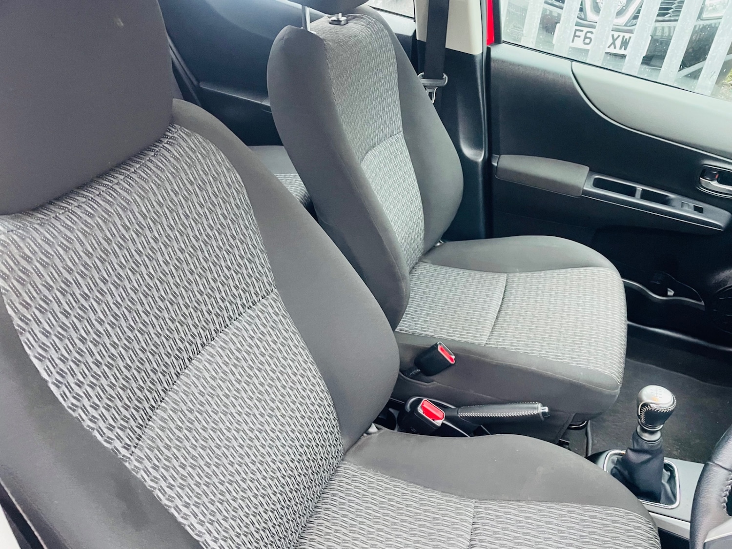 Used Toyota Yaris 2014 for sale - 77240744: Photo 11