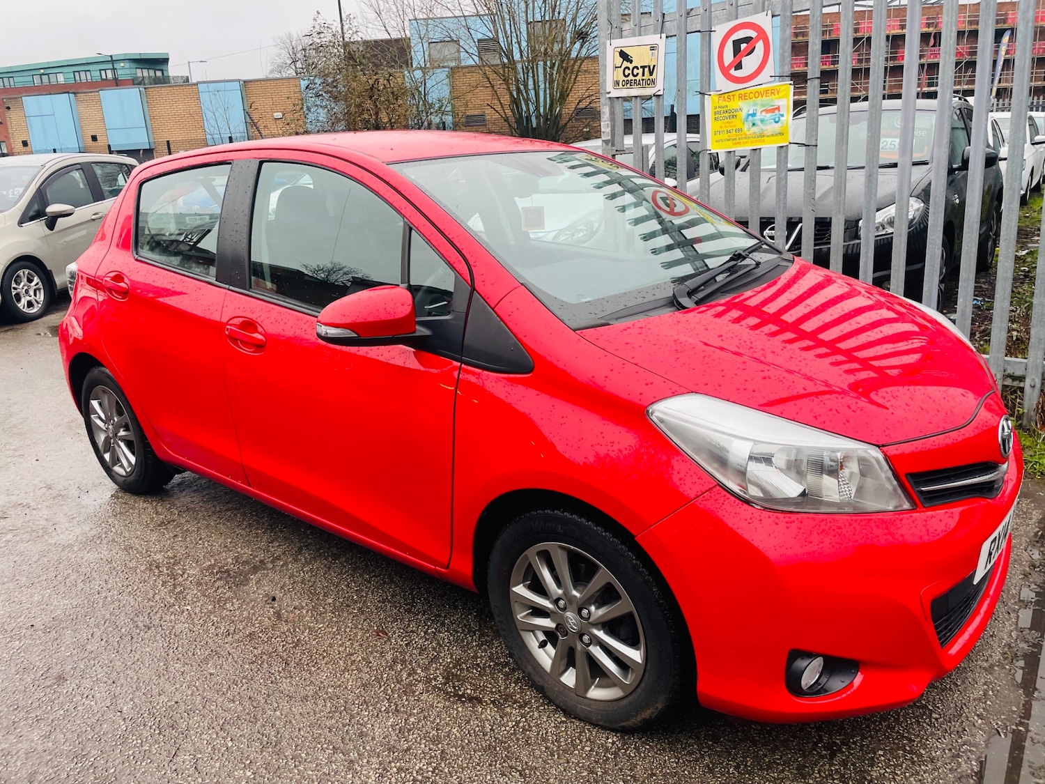 Used Toyota Yaris 2014 for sale - 77240744: Photo 18